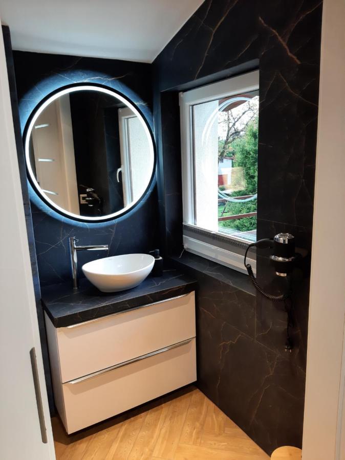 Apartament Willa Pod Sosnami Zator Przeciszów Exterior foto