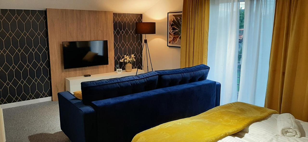 Apartament Willa Pod Sosnami Zator Przeciszów Exterior foto